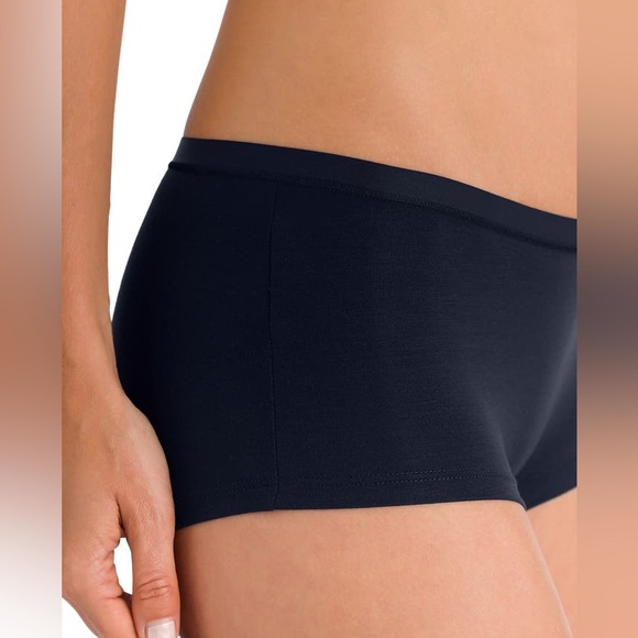 NWT HANRO Soft Touch Boyleg Shorts Small - Picture 3 of 8